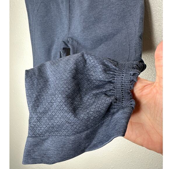 Lululemon In The FLow Slate Blue Gray Side Ruche Crop Yoga Pant 8 - Picture 6 of 12